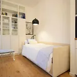 Piccolo Angolo In Appartamento *