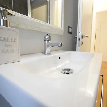 Piccolo Angolo In Citta * Καστενάζο